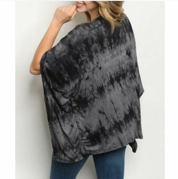 Full pleated Kimono sleeves cardigan top and tie dye print